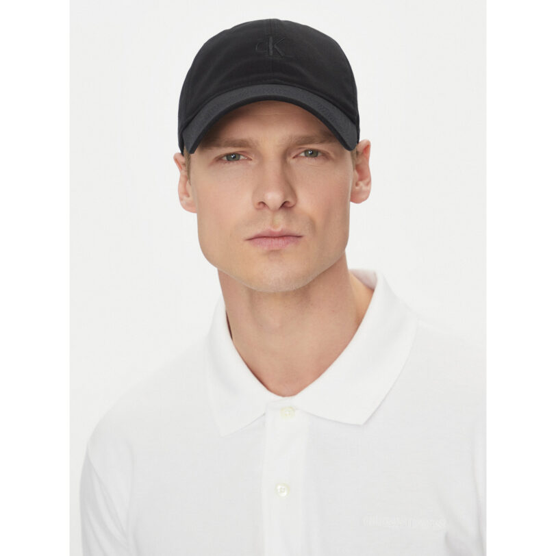 Шапка с козирка Calvin Klein LV04G5002G Черен цвят на ниска цена