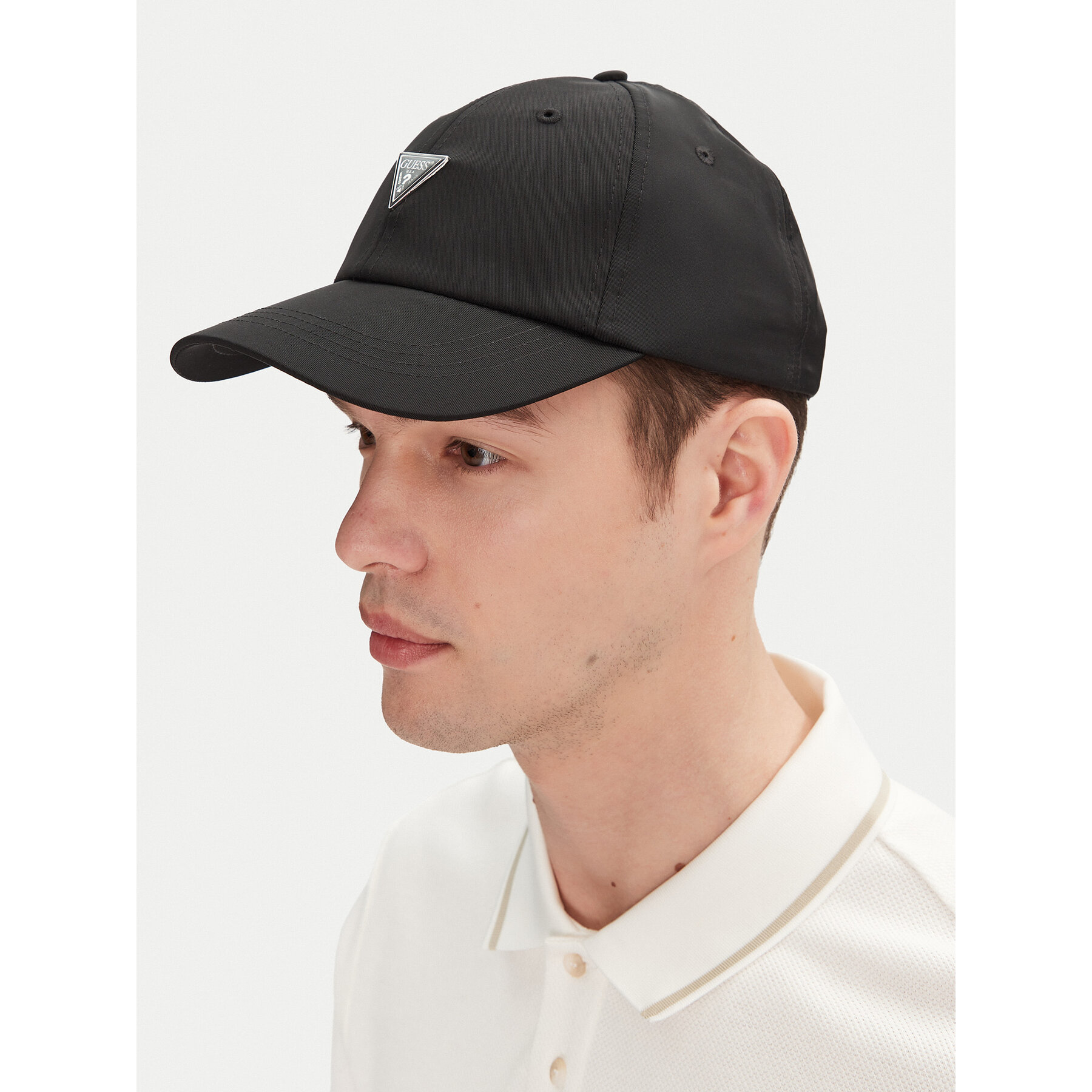 Шапка с козирка Guess M4BZ23 WGJP2 Черен цвят на ниска цена