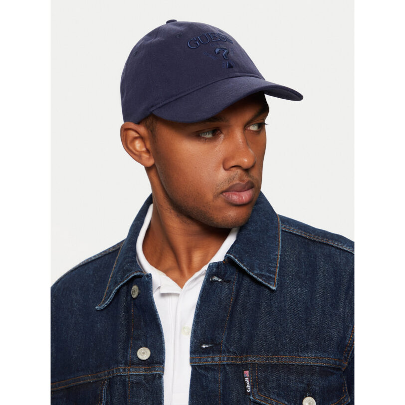 Шапка с козирка Guess M5RZ11 WO07T Тъмносин цвят на ниска цена