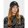 Шапка с козирка New Era Cosy New York Yankees 60565258 Черен цвят на ниска цена