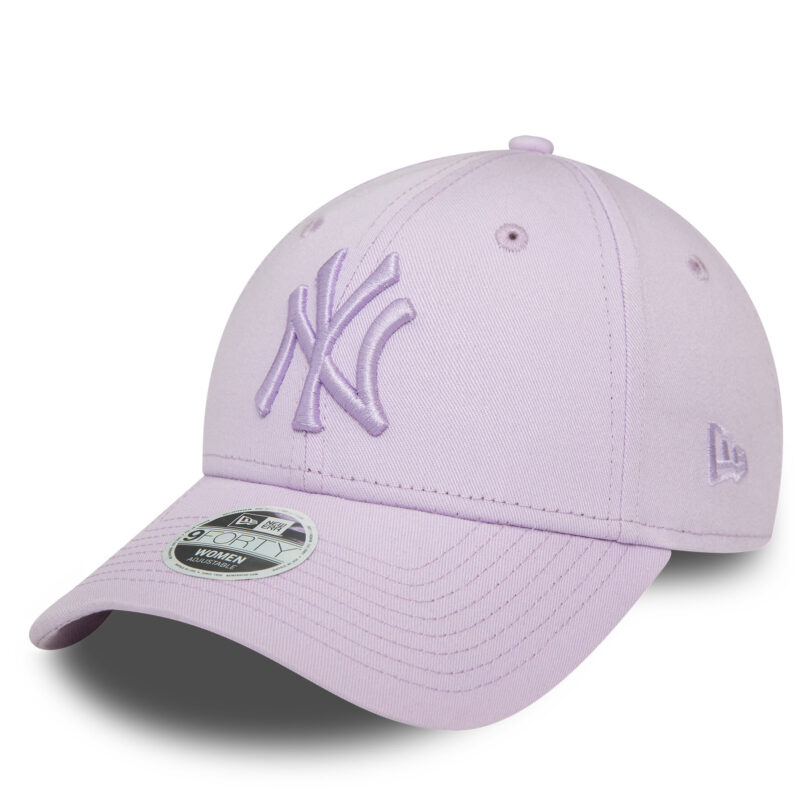 Шапка с козирка New Era Wmns Le 940® Nyy 60424627 Виолетов цвят на ниска цена