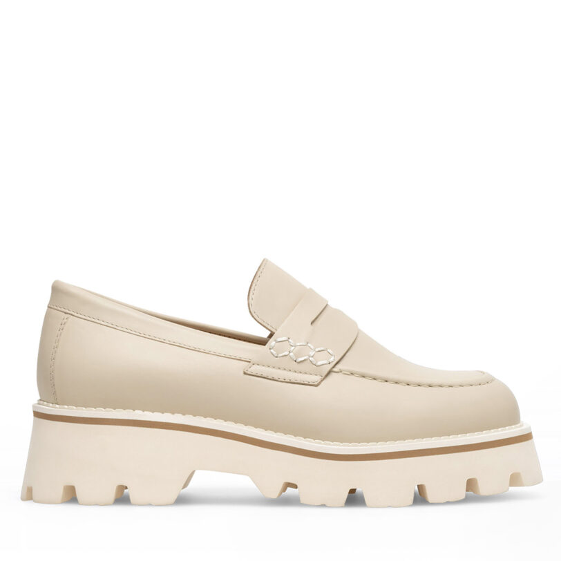 лоуфъри с дебела подметка Badura GISELLE-24SS202 Бежов цвят на ниска цена
