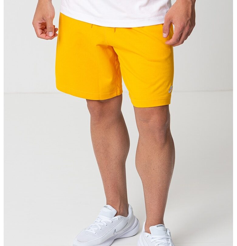 Бермуди Club с връзка Nike