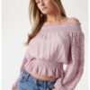 Блуза с коприна с голи рамене GUESS