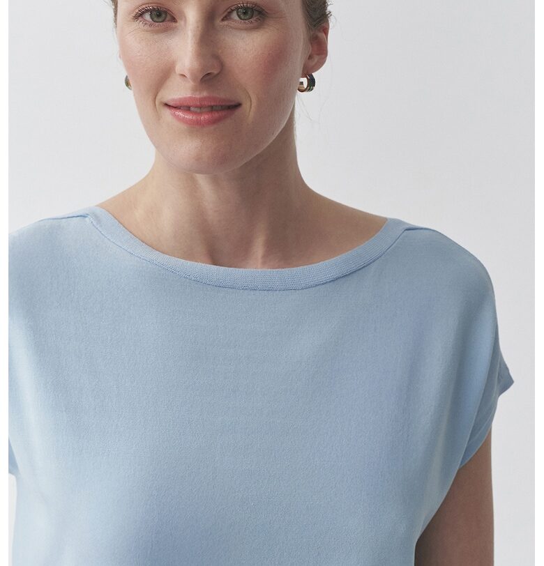 Блуза с овално деколте Tatuum