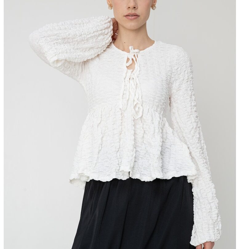 Блуза с отвор отпред Gina Tricot