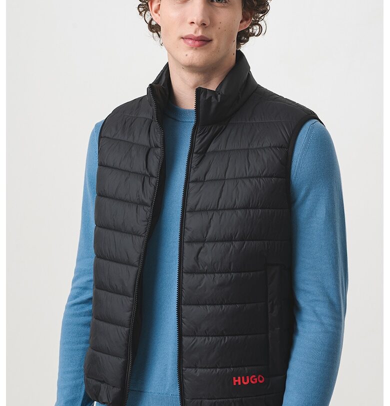 Ватиран елек с цип HUGO