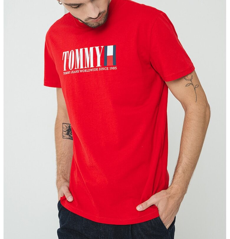 Десенирана тениска с овално деколте и лого Tommy Jeans