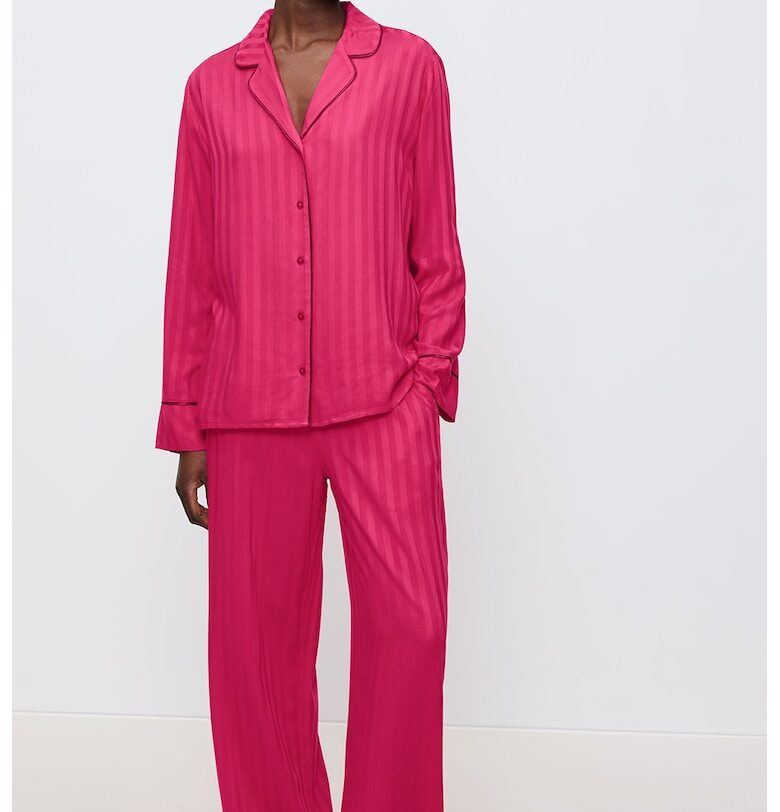 Дълга свободна пижама с двойни ревери Triumph