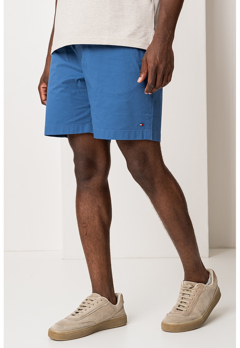 Едноцветен къс панталон Tommy Hilfiger