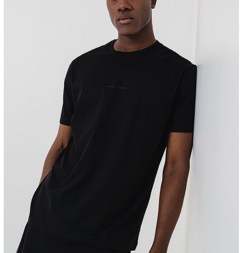 Едноцветна стандартна тениска ARMANI EXCHANGE