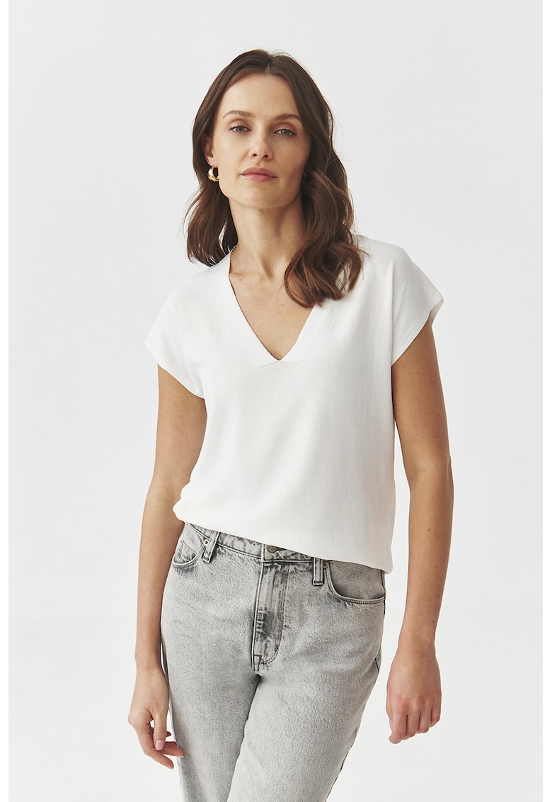 Едноцветна шпиц тениска Tatuum