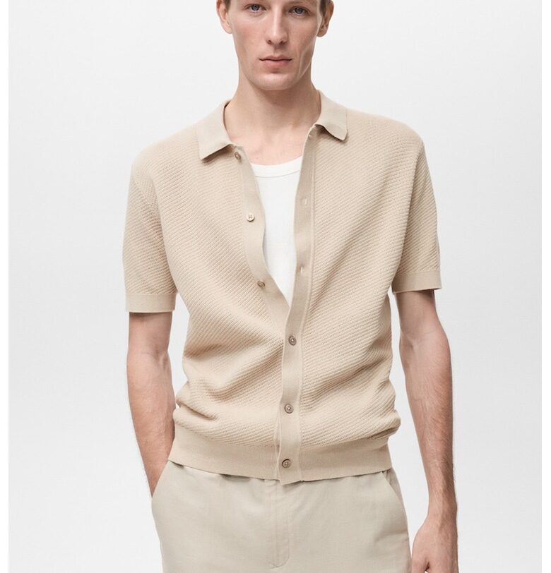 Жилетка с къси ръкави и копчета Mango