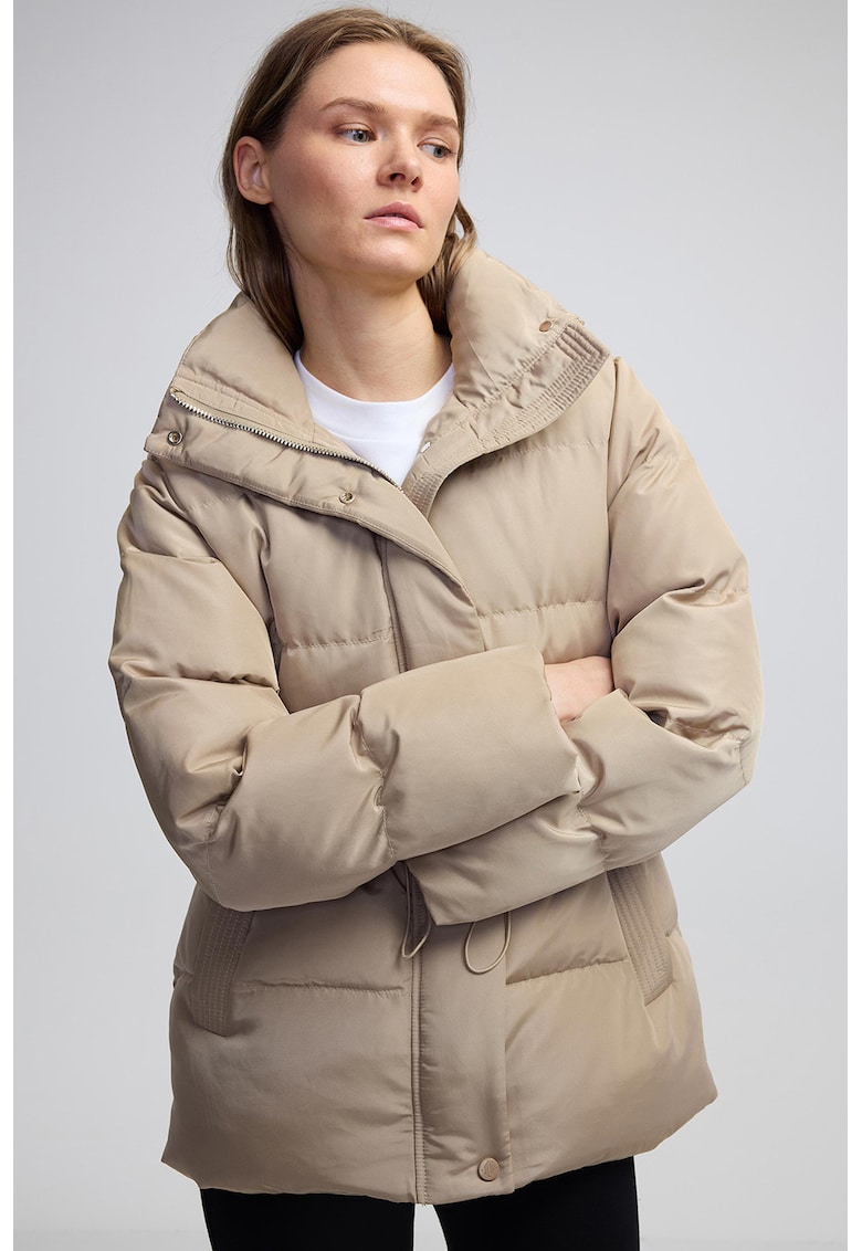 Зимно капитонирано яке с регулираща се талия Ipekyol