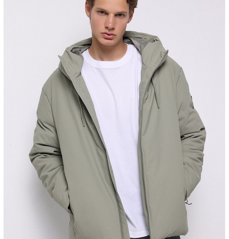 Зимно яке с качулка и джобове COLINS