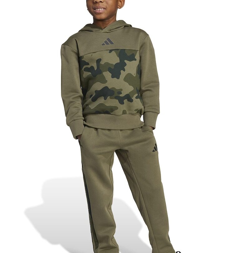 Камуфлажен спортен екип adidas Sportswear
