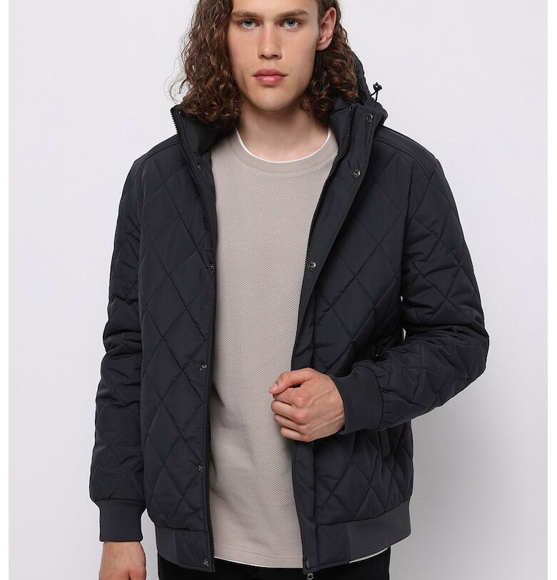 Капитонирано яке с качулка COLINS