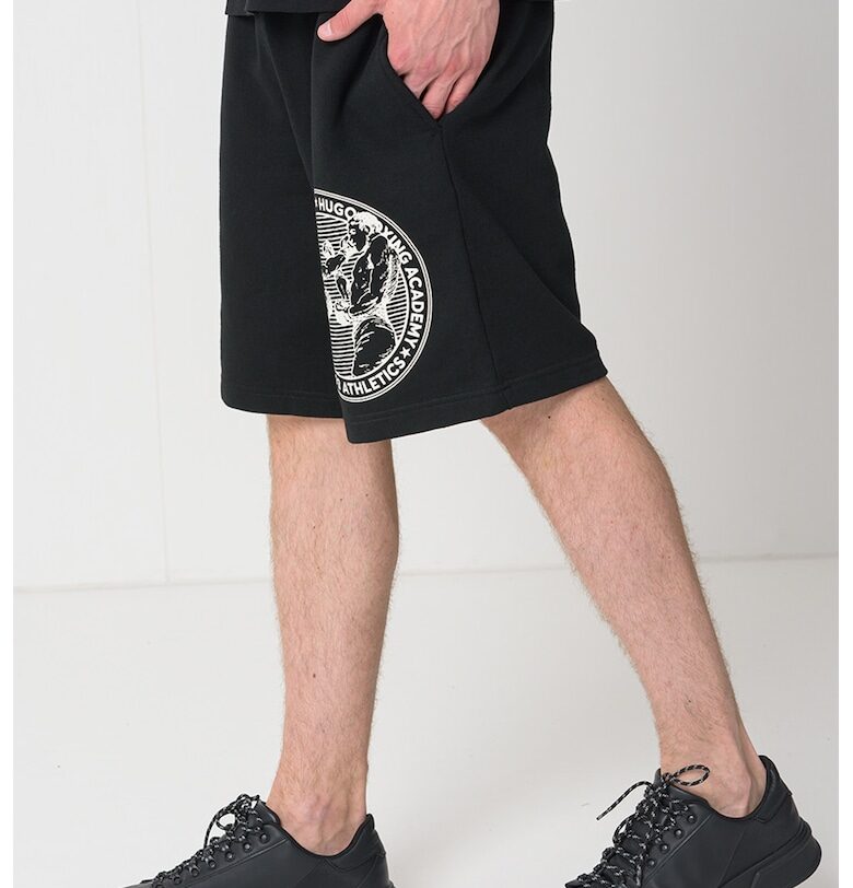 Къс панталон с лого HUGO
