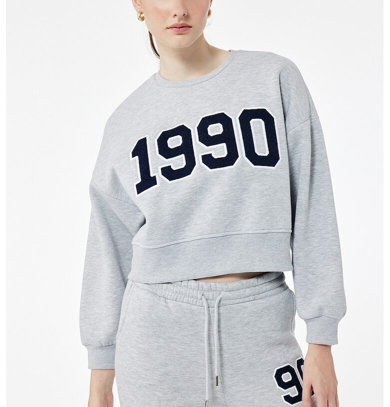 Къс суитшърт с контрастна апликация KOTON