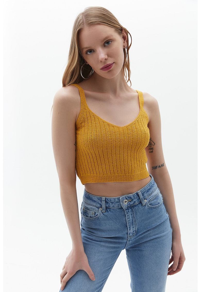 Къс топ с шпиц OXXO