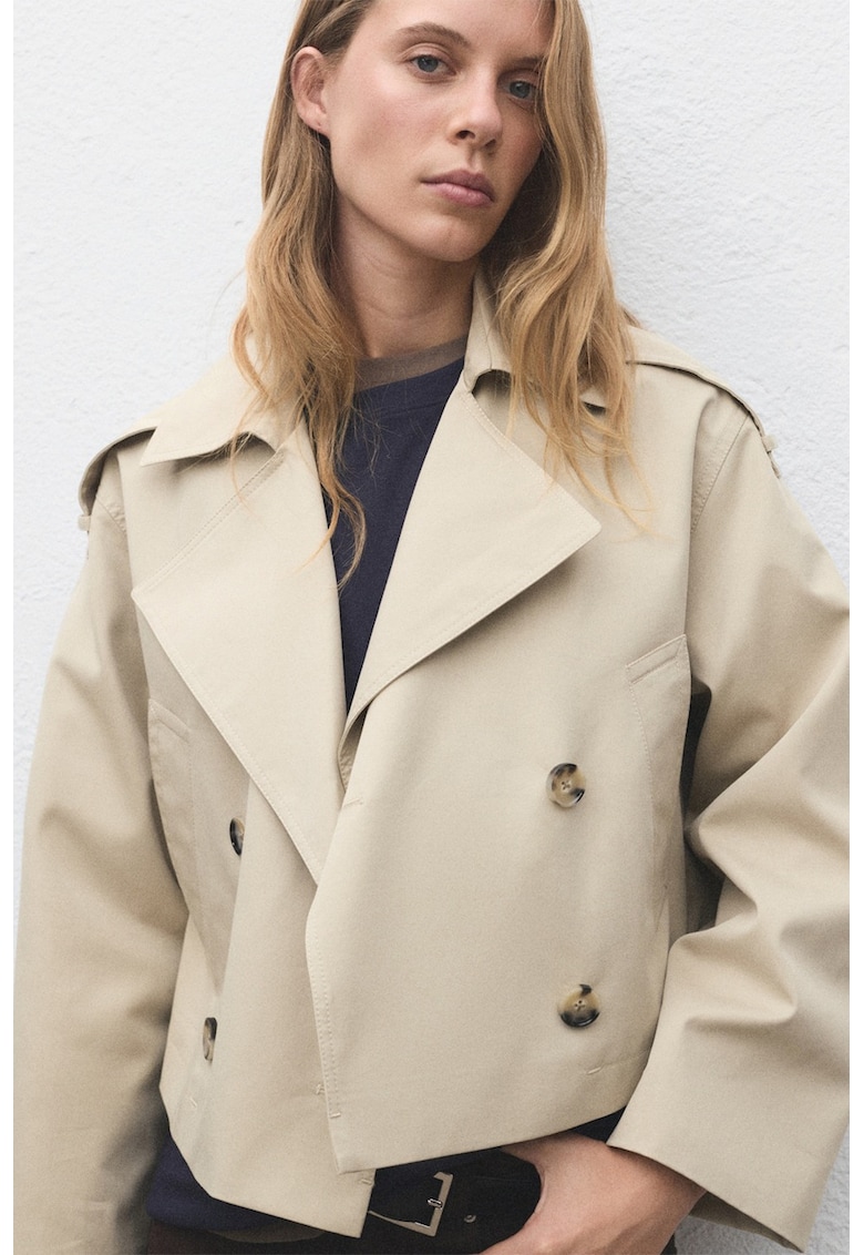 Къс тренч с двуредно закопчаване Mango