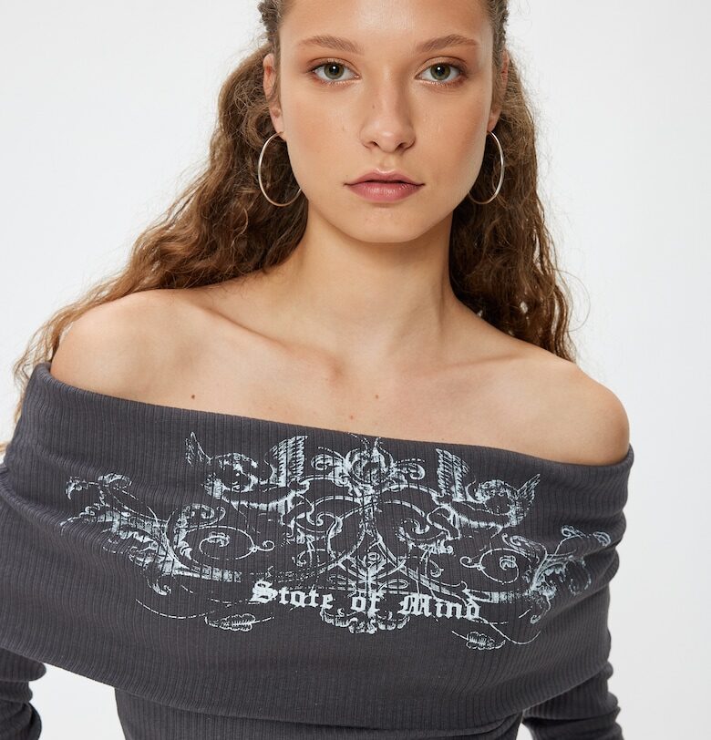 Къса блуза с голо рамо KOTON