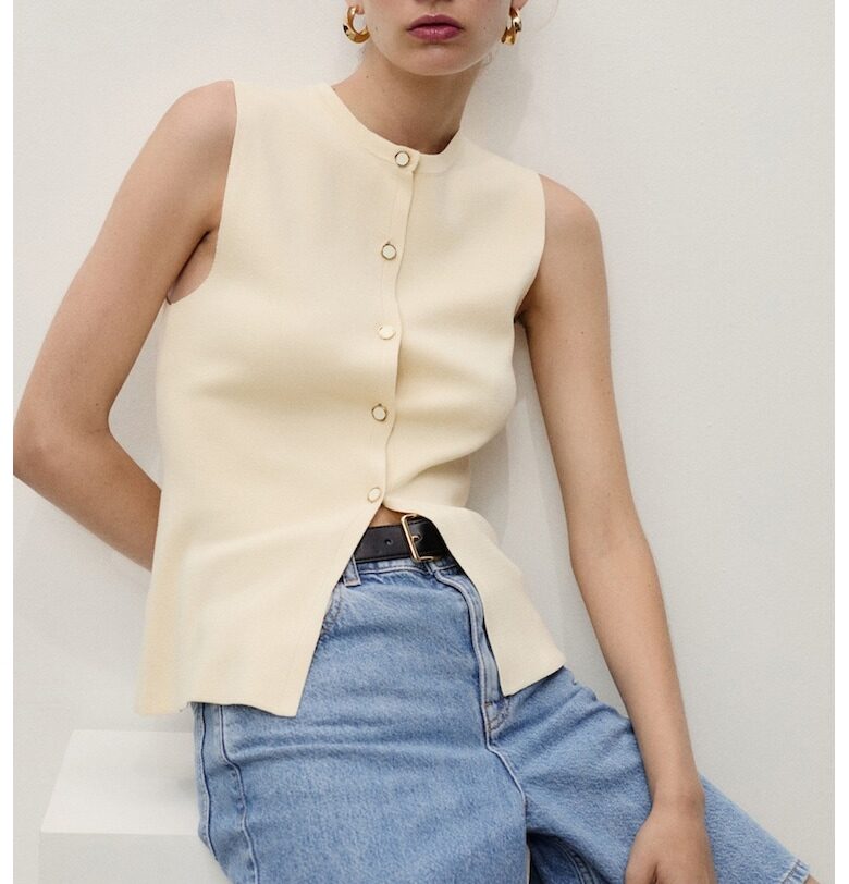 Къси свободни дънки със средновисока талия Mango