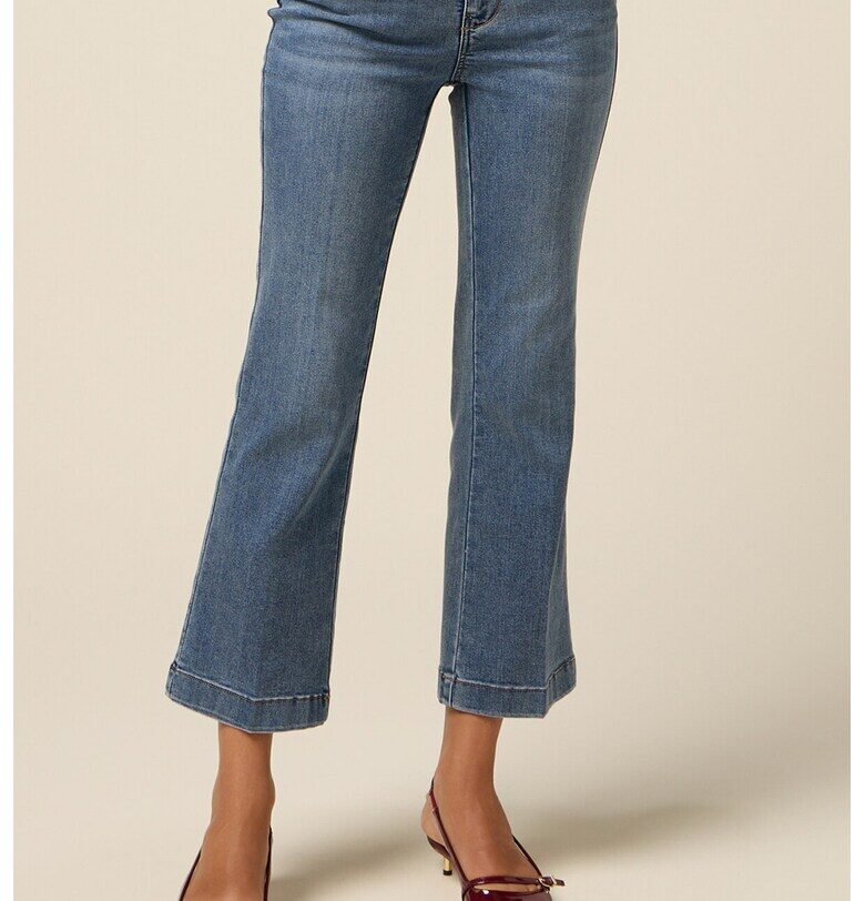 Леко разкроени дънки със средновисока талия Oltre