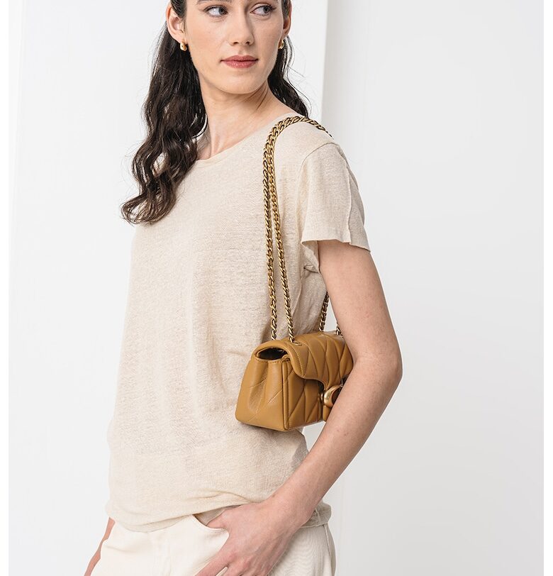 Ленена тениска Evelina с овално деколте BOSS