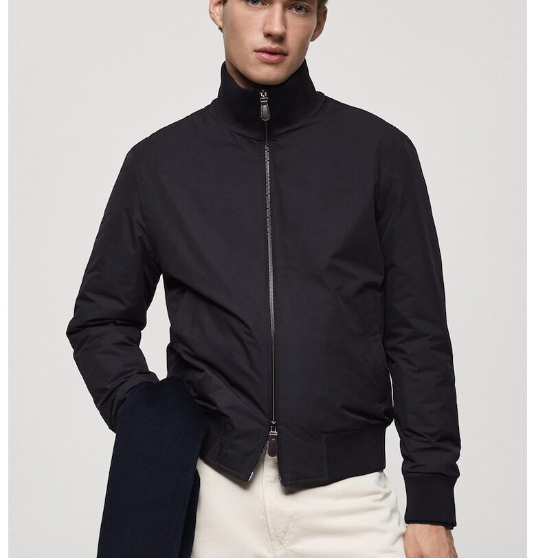 Непромокаемо капитонирано яке Mango