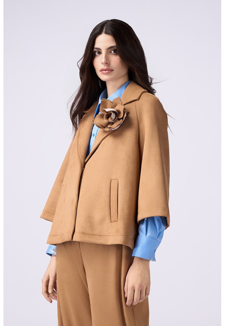 Палто с 3D флорални аликации Oltre