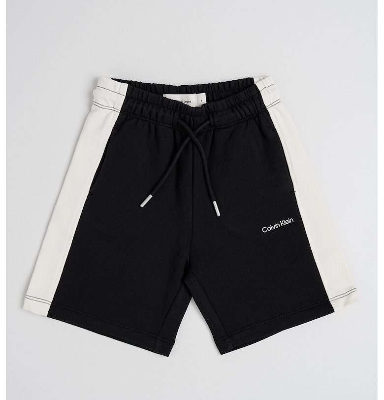 Памучен къс панталон CALVIN KLEIN