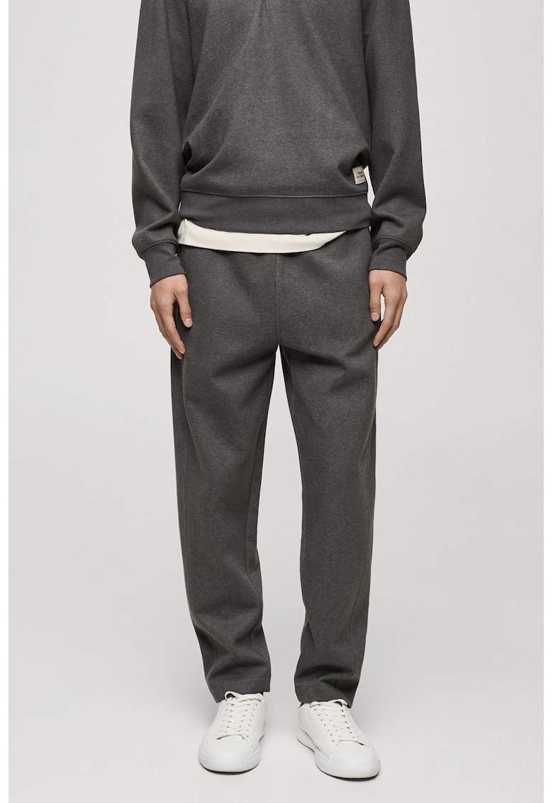 Памучен спортен панталон с бродерии Mango