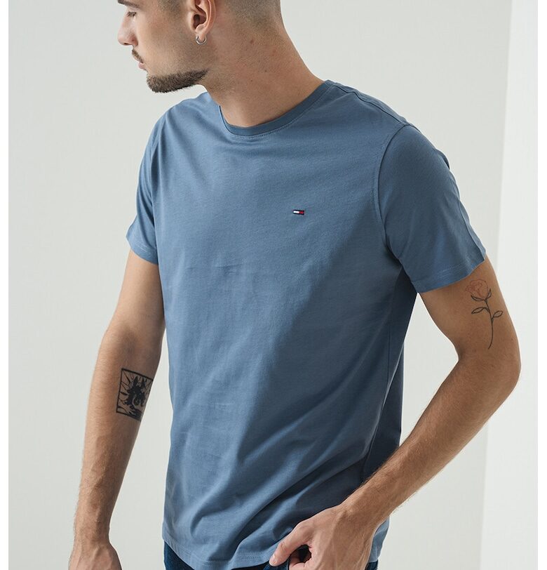 Памучна слим тениска Tommy Jeans