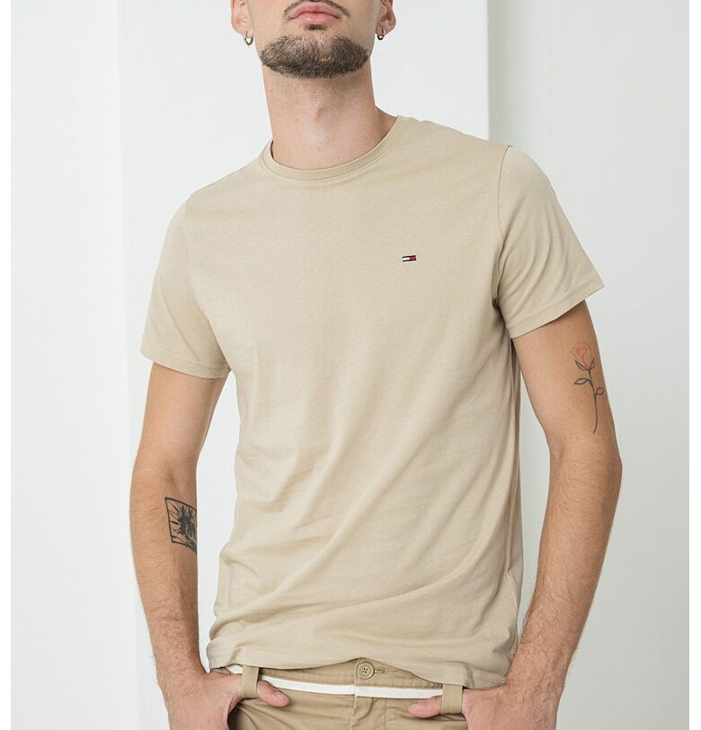 Памучна слим тениска Tommy Jeans