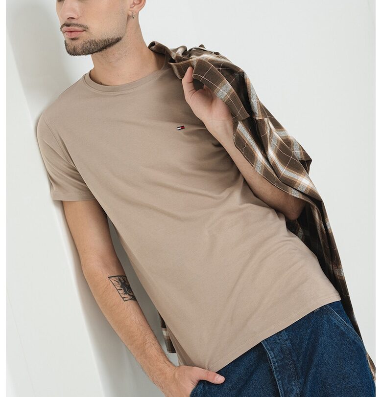 Памучна слим тениска Tommy Jeans