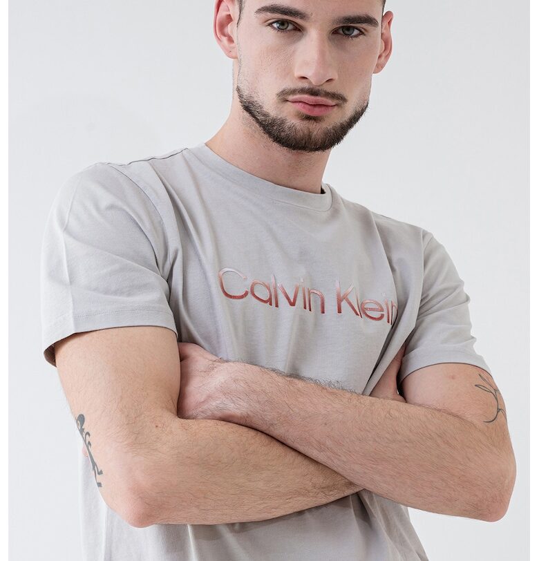 Памучна тениска CALVIN KLEIN