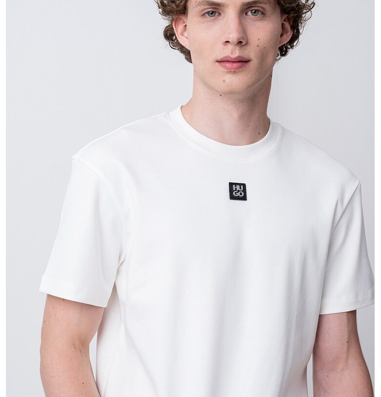 Памучна тениска Dalile с овално деколте HUGO