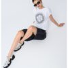 Памучна тениска с декоративни камъни GUESS