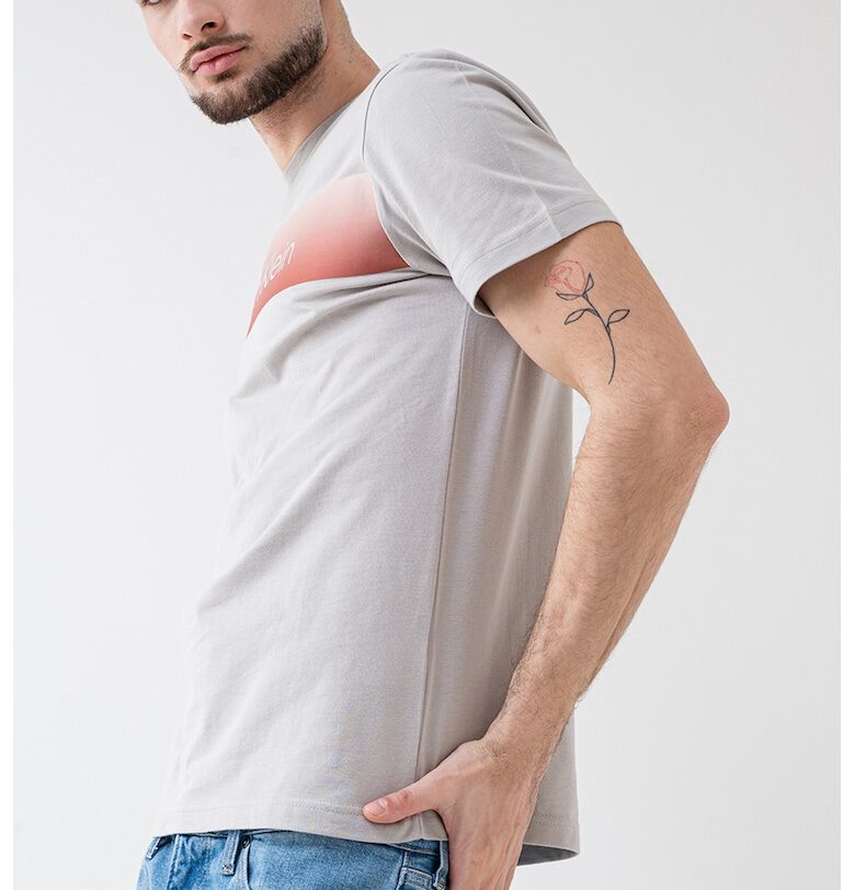 Памучна тениска с овално деколте CALVIN KLEIN