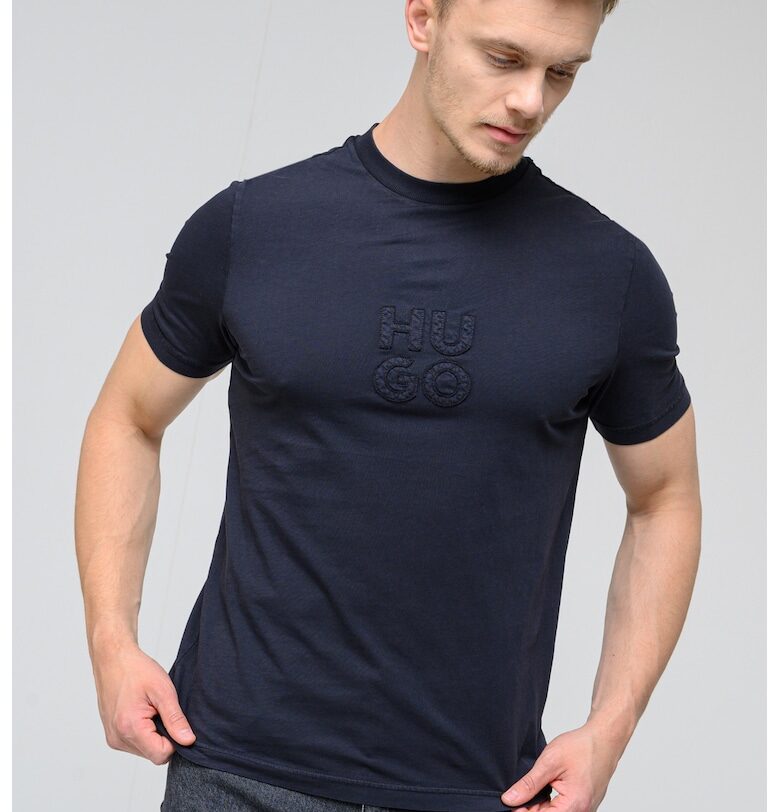 Памучна тениска с овално деколте HUGO