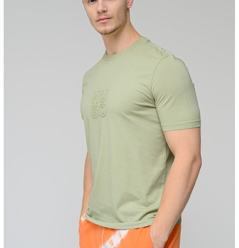 Памучна тениска с овално деколте HUGO