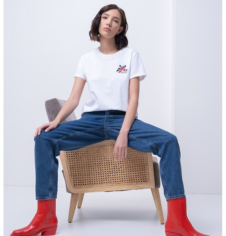 Памучна тениска с овално деколте Levis