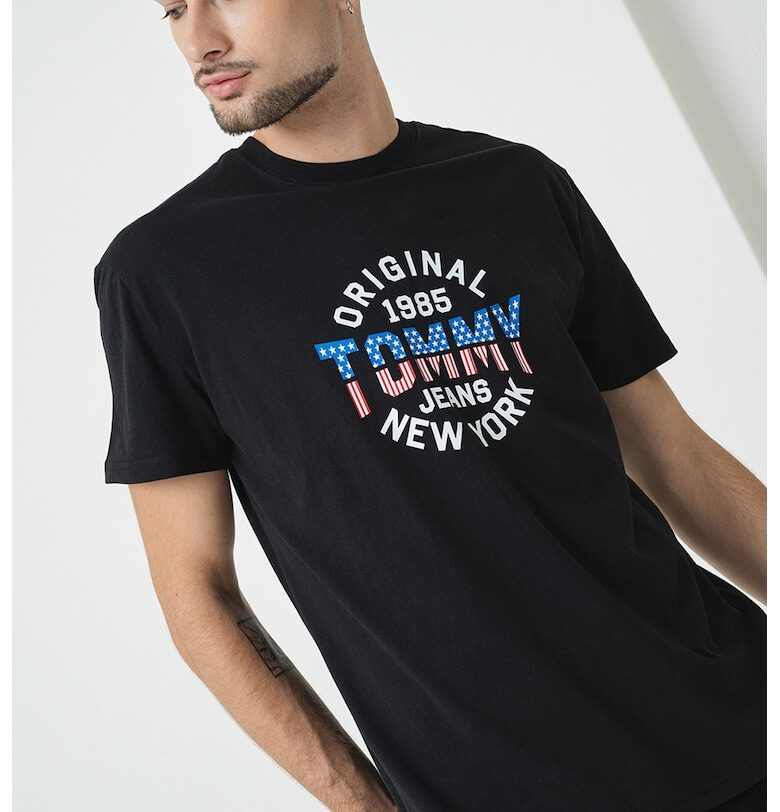 Памучна тениска с овално деколте Tommy Jeans