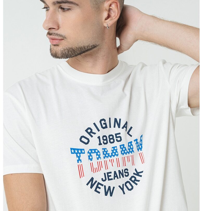 Памучна тениска с овално деколте Tommy Jeans