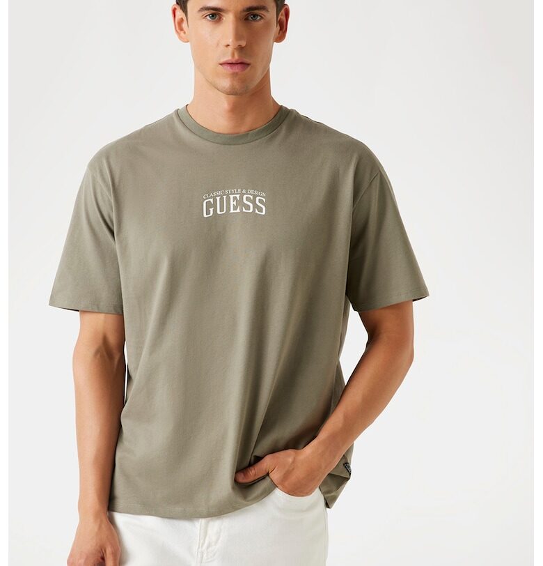 Памучна тениска с принт на гърба GUESS