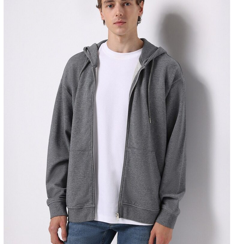 Памучно уголемено худи COLINS