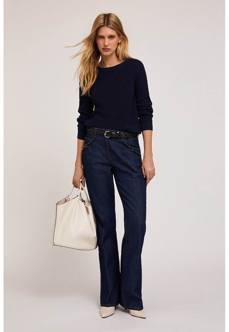 Плетен пуловер с овално деколте Motivi