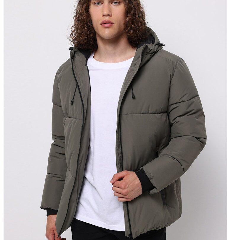 Подплатено зимно яке с качулка COLINS