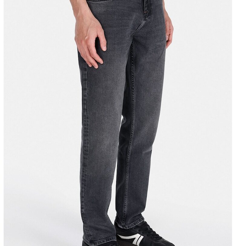 Прави дънки COLINS